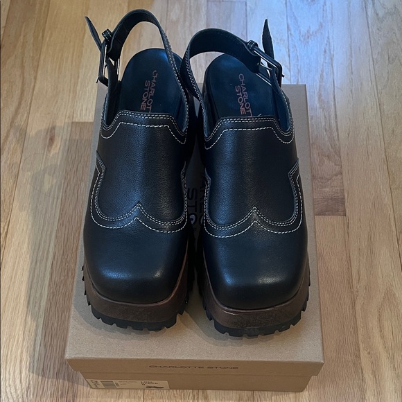 Charlotte Stone Shoes - Charlotte Stone Loni Clogs in Black